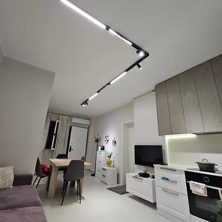 Oasis * Golem (Tirana)